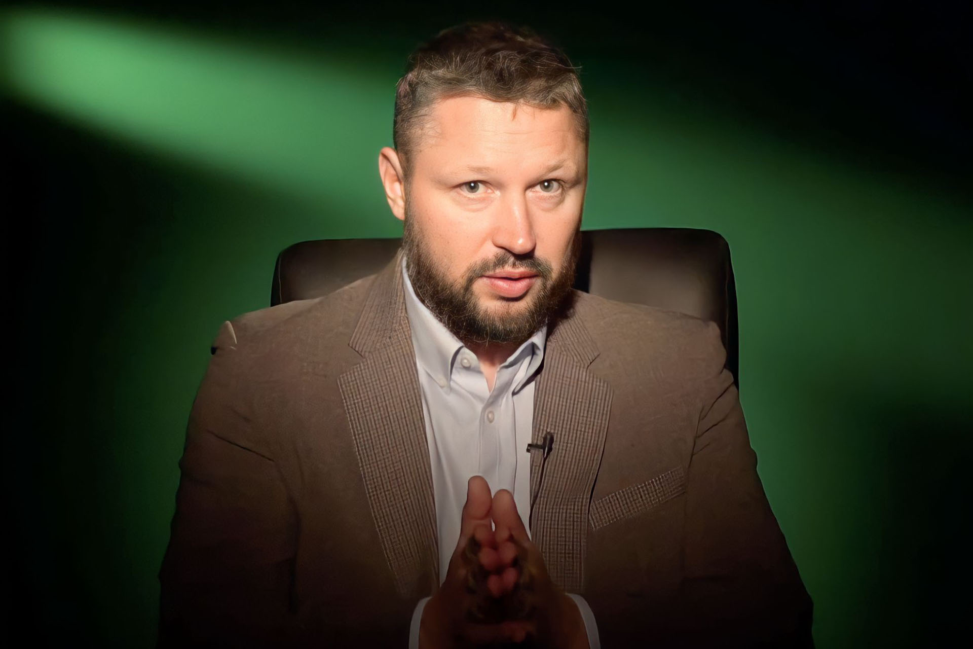 Павел Анисимов - практикующий спикер по управлению бизнесом, маркетингу и продажам